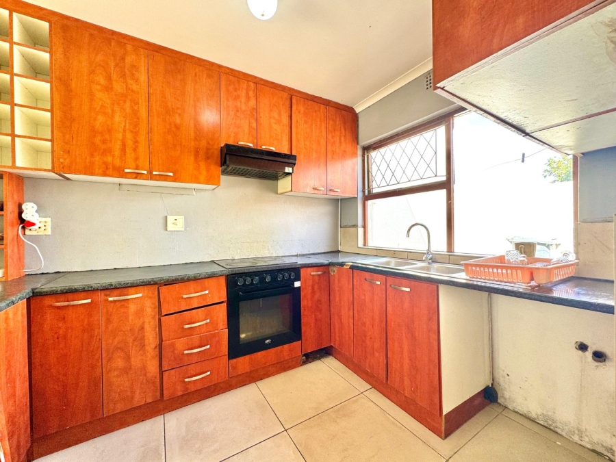 2 Bedroom Property for Sale in Table View Western Cape